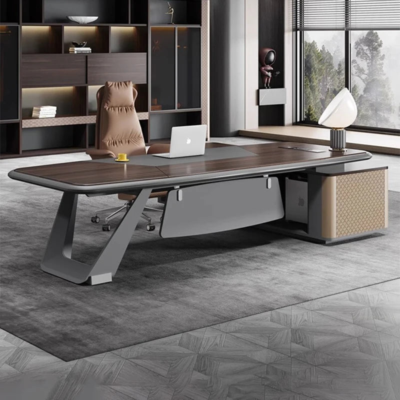 Esme Table