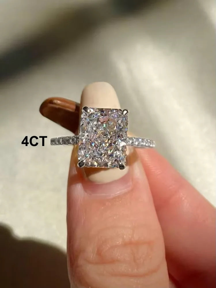 Ava Ring