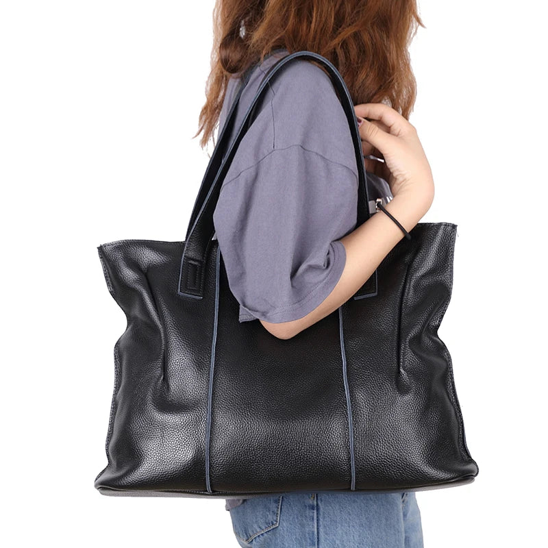 Mia Tote Bags