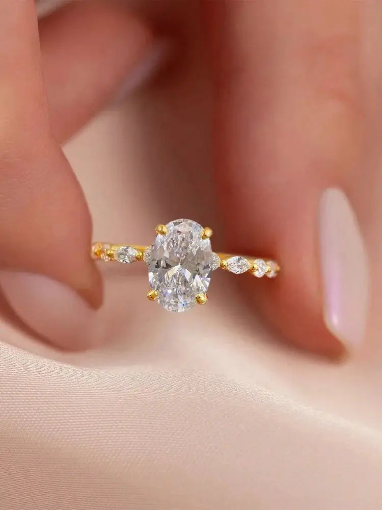Ava Ring