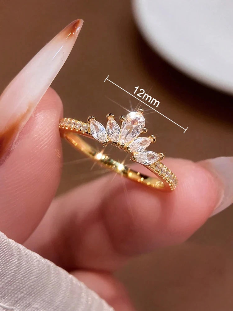 Ava Ring