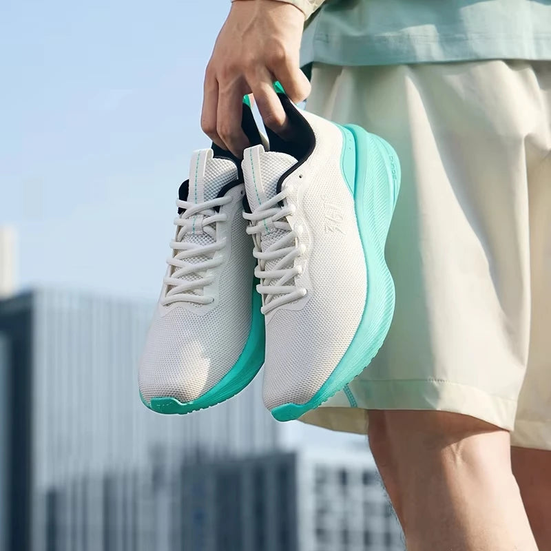 Elle Sneaker