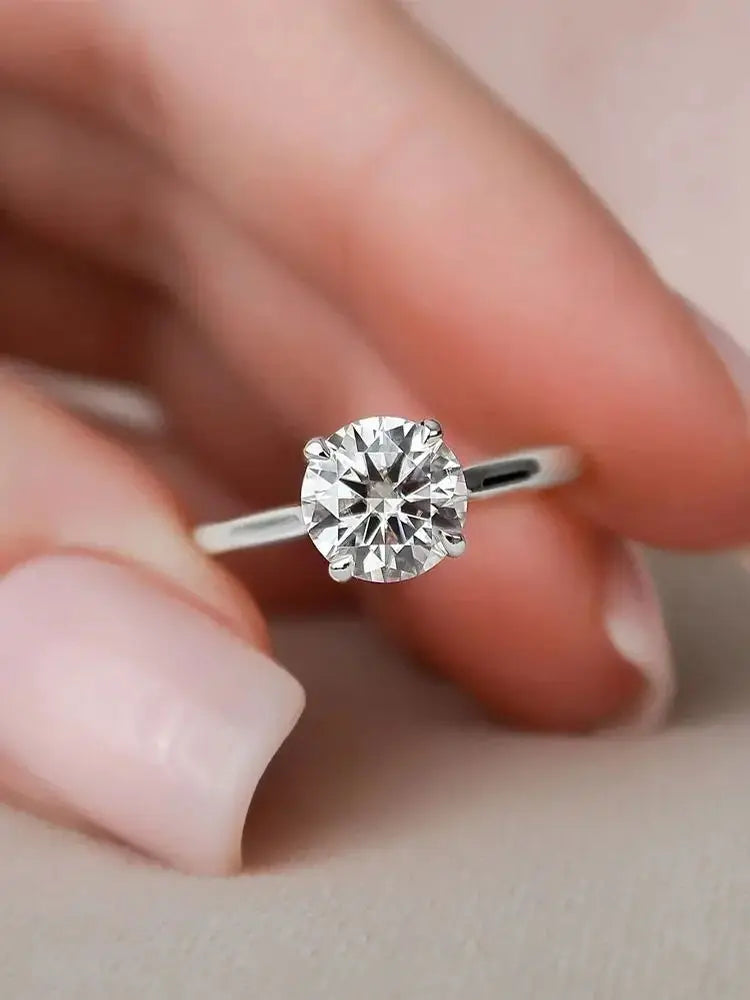 Ava Ring