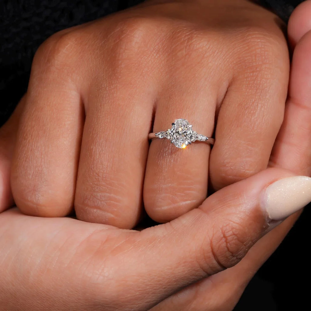 Elle Ring