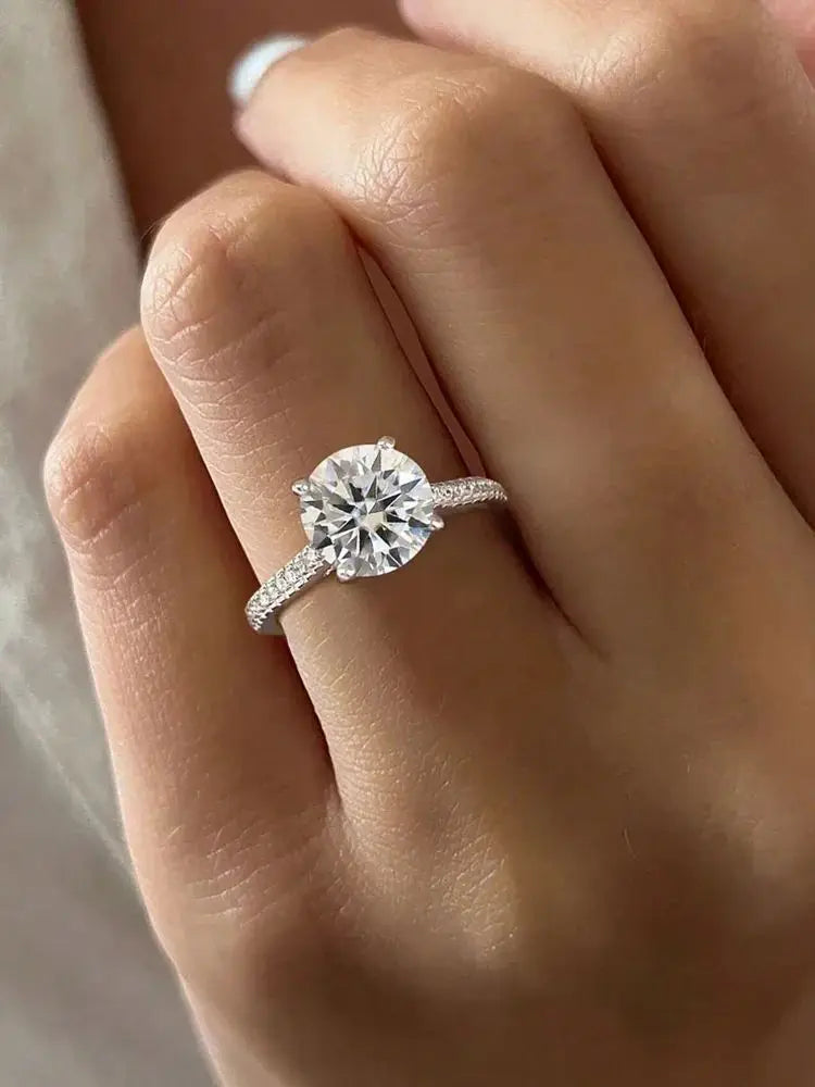 Ava Ring