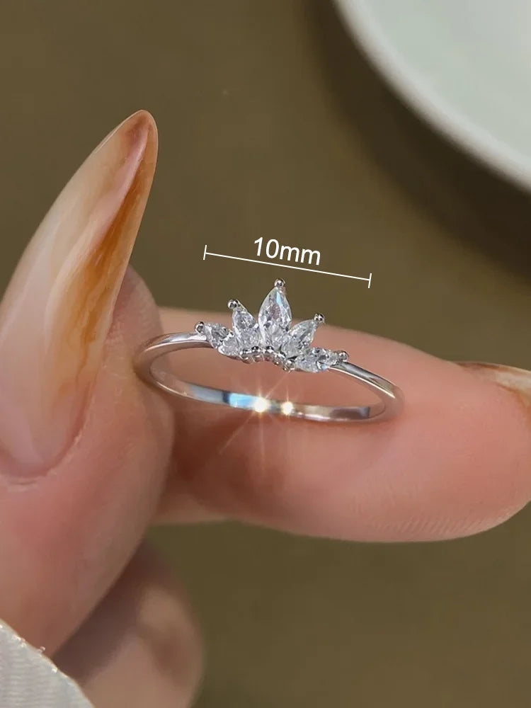 Ava Ring