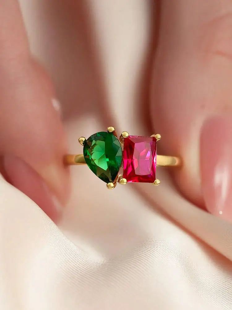 Ava Ring